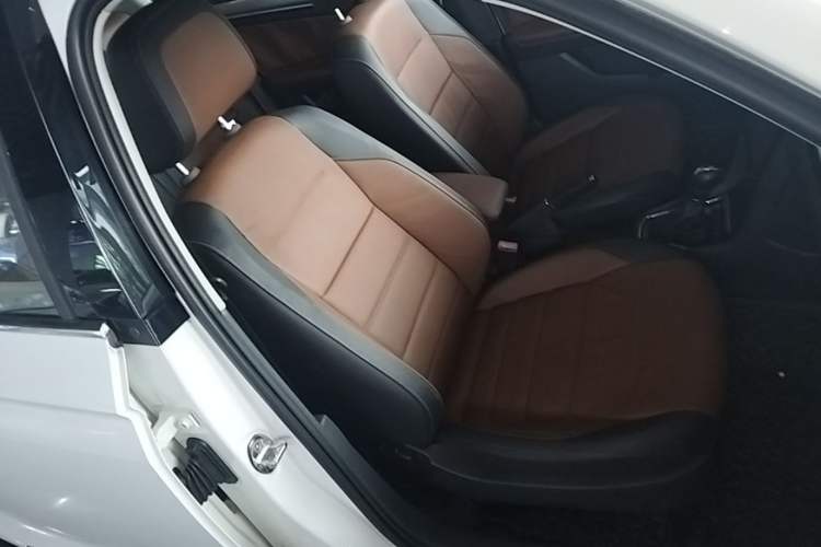 Used Volkswagen Bora 2016 1.6L Automatic Comfort Model Right Front Seat