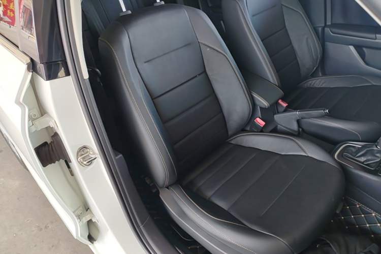 Used Volkswagen Bora 2016 1.6L Automatic Comfort Model Right Front Seat