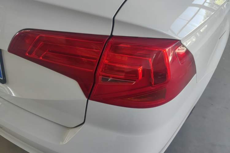 Used Volkswagen Bora 2016 230TSI DSG Comfort Model Right Rear Taillight