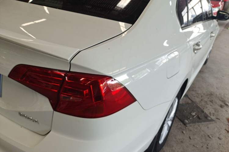 Used Volkswagen Bora 2016 1.6L Manual Fashion Edition Right Rear Taillight