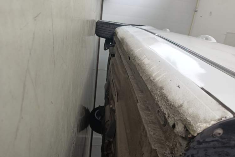 Used Volkswagen Bora 2016 1.6L Automatic Comfort Model Right Side Sill