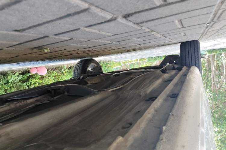 Used Volkswagen Bora 2016 1.6L Manual Comfort Model Right Side Sill