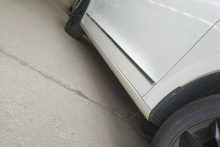 Used Volkswagen Bora 2016 1.6L Automatic Comfort Model Right Side Sill