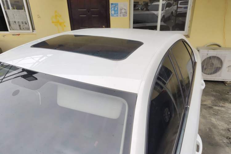 Used Volkswagen Bora 2016 230TSI Manual Comfort Version Roof