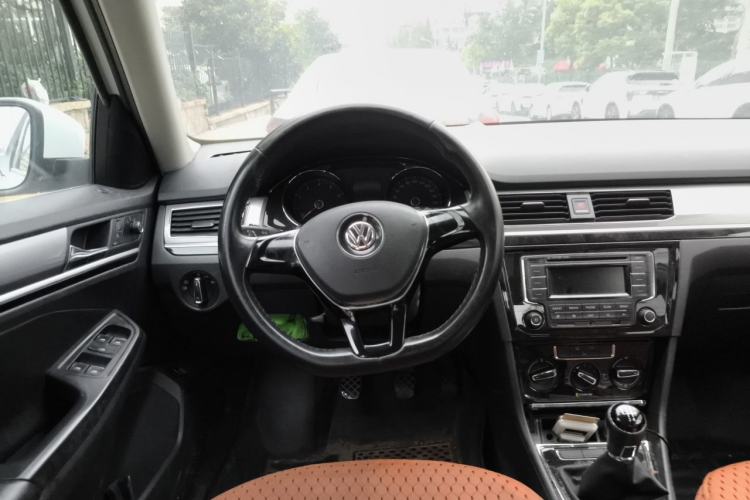 Used Volkswagen Bora 2016 1.6L Manual Comfort Model Steering Wheel