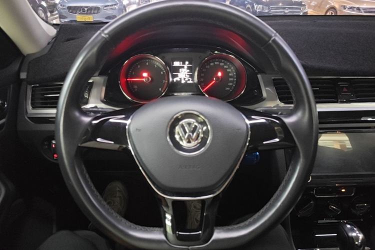 Used Volkswagen Bora 2016 1.6L Automatic Comfort Model Steering Wheel