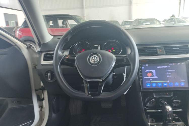 Used Volkswagen Bora 2016 1.6L Automatic Comfort Model Steering Wheel