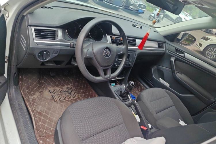 Used Volkswagen Bora 2016 1.6L Manual Fashion Edition Steering Wheel
