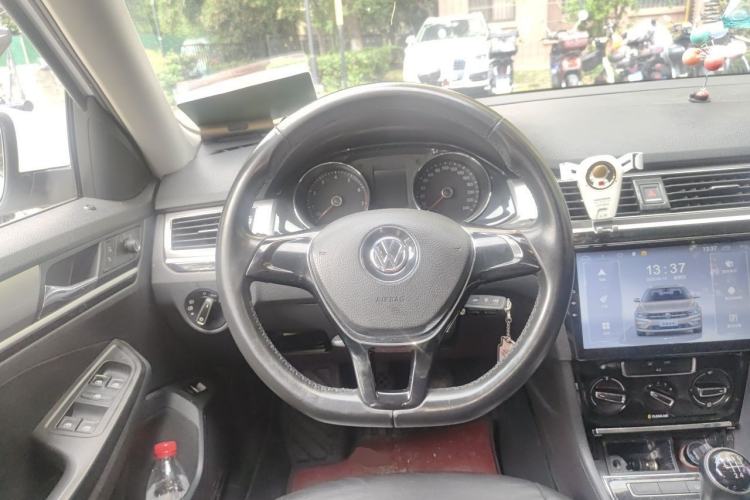 Used Volkswagen Bora 2016 1.6L Manual Comfort Model Steering Wheel