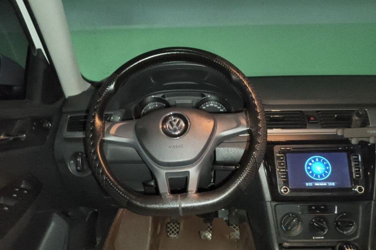 Used Volkswagen Bora 2016 1.6L Manual Fashion Edition Steering Wheel