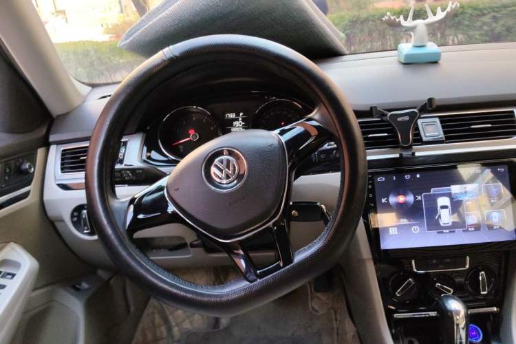 Used Volkswagen Bora 2016 1.6L Automatic Comfort Model Steering Wheel