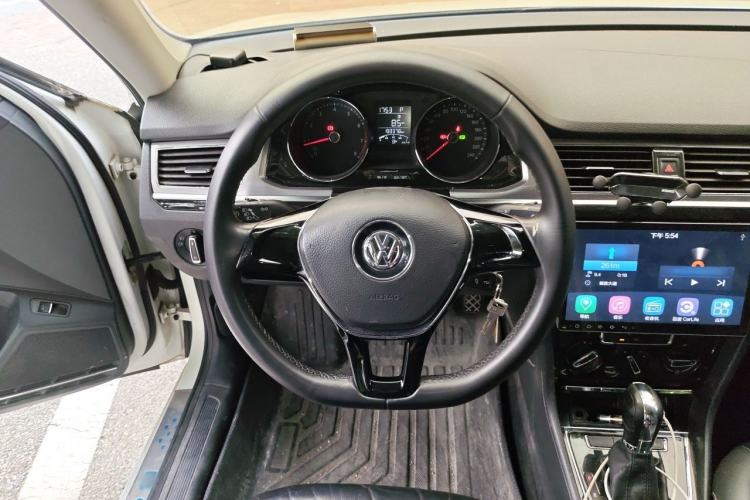 Used Volkswagen Bora 2016 1.6L Automatic Comfort Model Steering Wheel