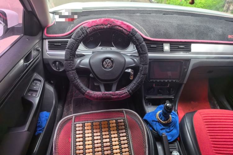 Used Volkswagen Bora 2016 1.6L Manual Fashion Edition Steering Wheel