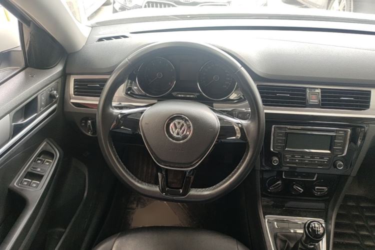 Used Volkswagen Bora 2016 1.6L Manual Comfort Model Steering Wheel