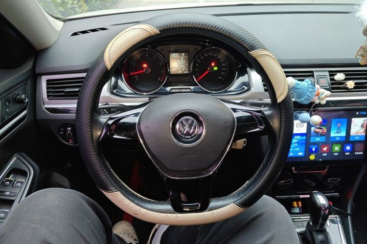 Used Volkswagen Bora 2016 1.6L Automatic Comfort Model Steering Wheel