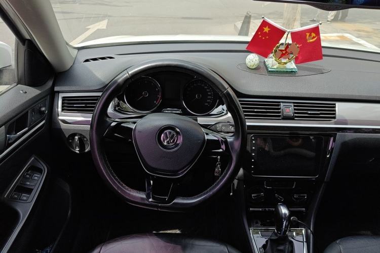Used Volkswagen Bora 2016 1.6L Automatic Comfort Model Steering Wheel