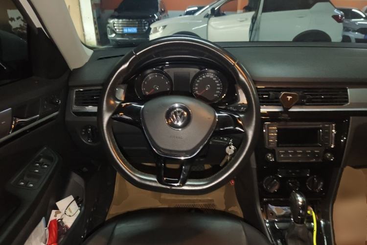Used Volkswagen Bora 2016 1.6L Automatic Comfort Model Steering Wheel