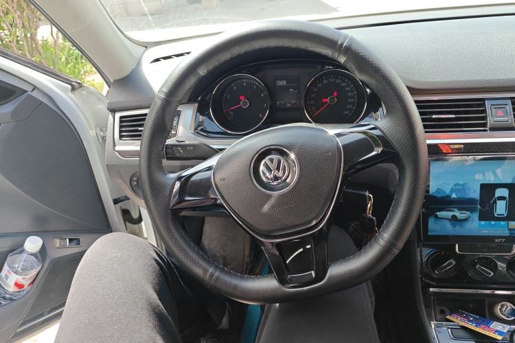 Used Volkswagen Bora 2016 1.6L Manual Comfort Model Steering Wheel