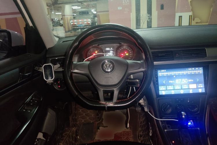 Used Volkswagen Bora 2016 1.6L Automatic Fashion Model Steering Wheel