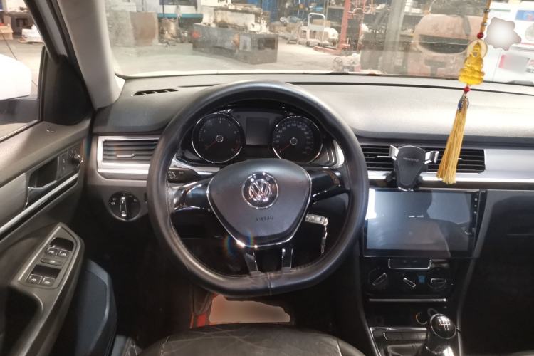 Used Volkswagen Bora 2016 1.6L Manual Comfort Model Steering Wheel