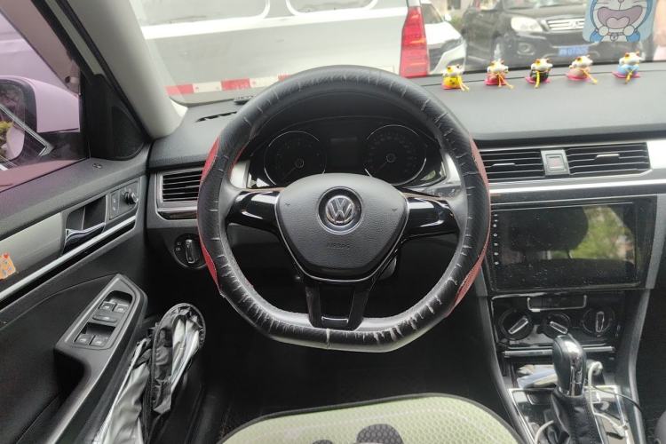 Used Volkswagen Bora 2016 1.6L Automatic Comfort Model Steering Wheel