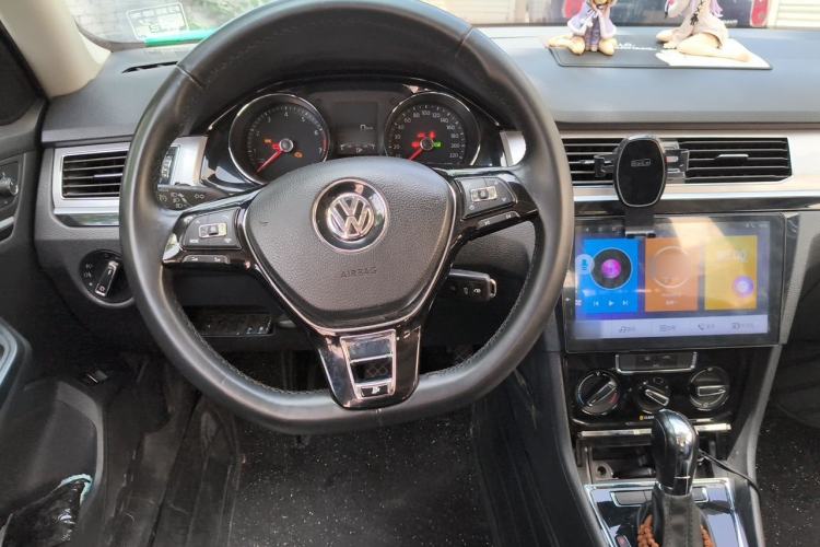 Used Volkswagen Bora 2016 1.6L Automatic Comfort Model Steering Wheel