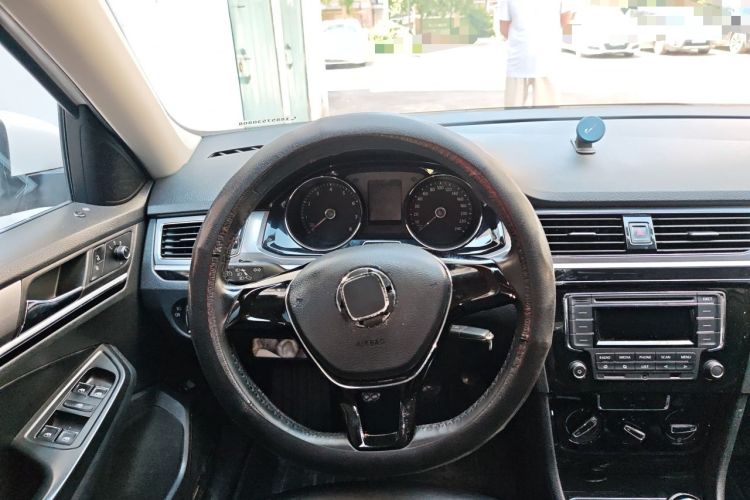 Used Volkswagen Bora 2016 1.6L Manual Comfort Model Steering Wheel