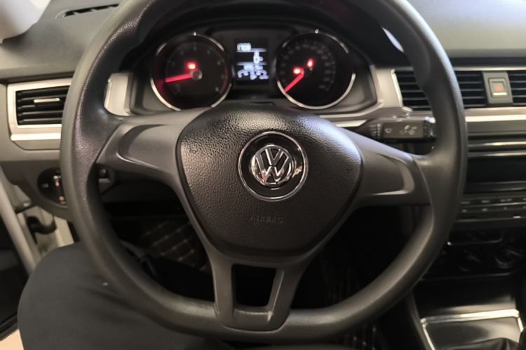 Used Volkswagen Bora 2016 1.6L Manual Fashion Edition Steering Wheel