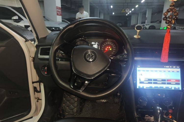 Used Volkswagen Bora 2016 230TSI DSG Comfort Model Steering Wheel