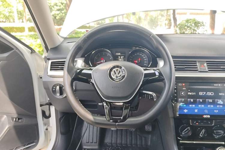 Used Volkswagen Bora 2016 1.6L Manual Comfort Model Steering Wheel