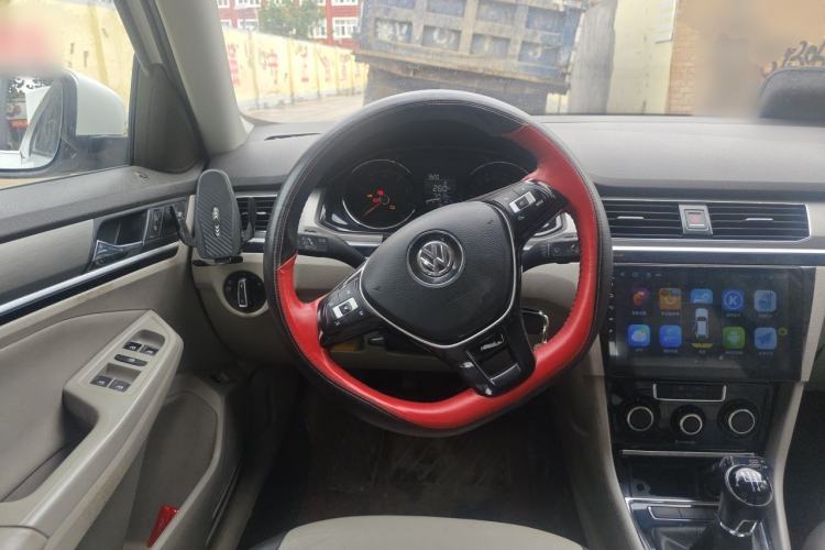 Used Volkswagen Bora 2016 1.6L Manual Comfort Model Steering Wheel