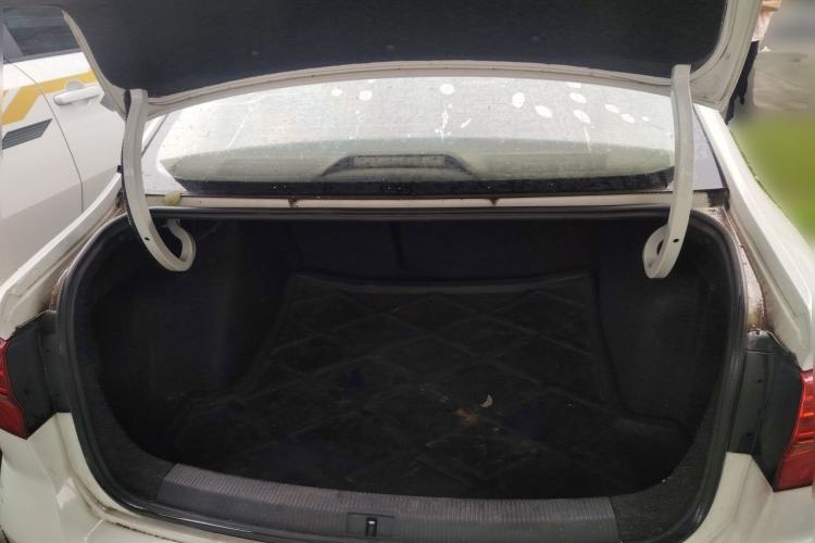 Used Volkswagen Bora 2016 1.6L Manual Comfort Model Trunk