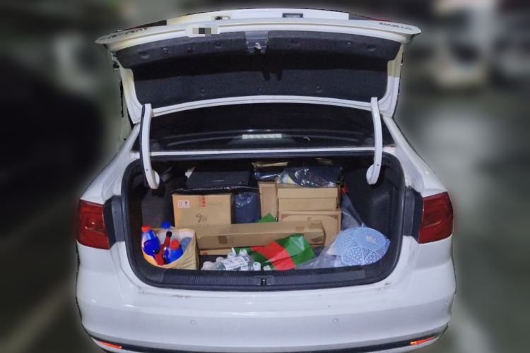 Used Volkswagen Bora 2016 1.6L Automatic Fashion Model Trunk