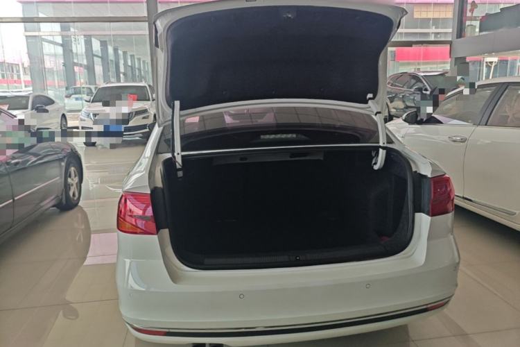 Used Volkswagen Bora 2016 230TSI DSG 25th Anniversary Edition Trunk