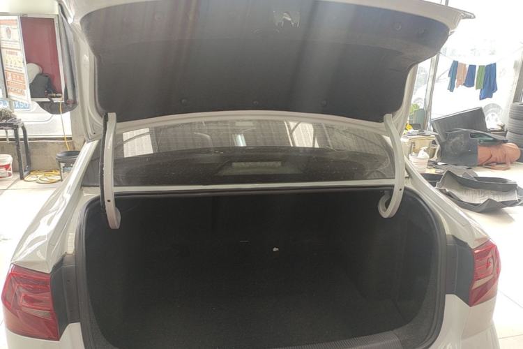 Used Volkswagen Bora 2016 1.6L Manual Comfort Model Trunk