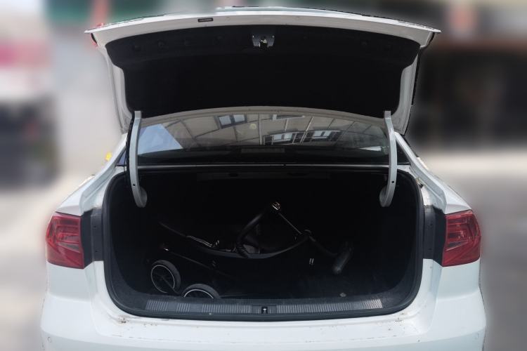 Used Volkswagen Bora 2016 1.6L Automatic Comfort Model Trunk