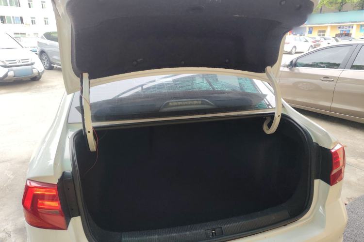 Used Volkswagen Bora 2016 230TSI Manual Comfort Version Trunk