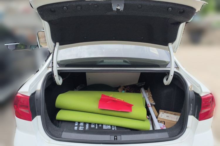 Used Volkswagen Bora 2016 1.6L Automatic Fashion Model Trunk