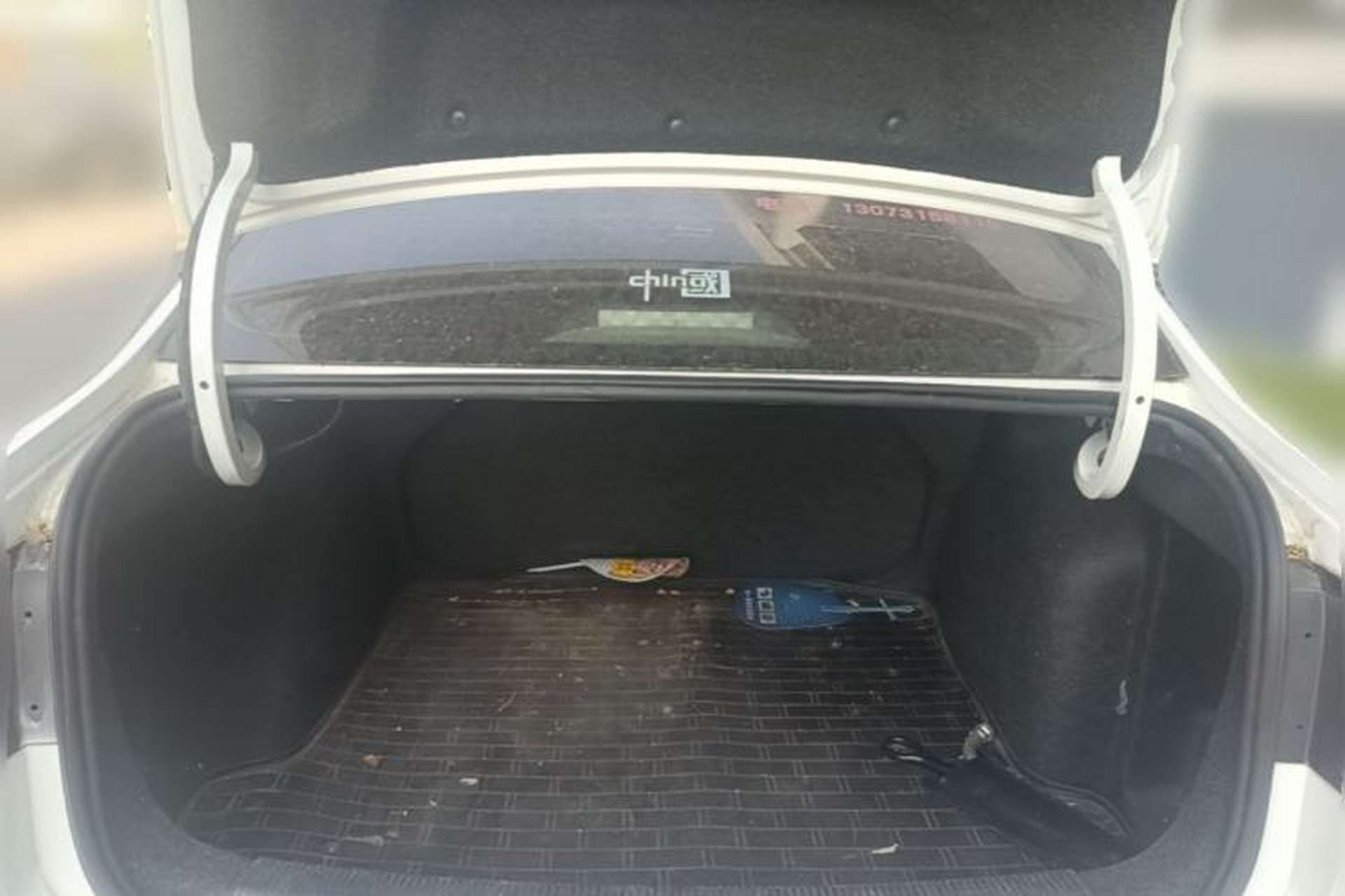 Used Volkswagen Bora 2016 1.6L Manual Fashion Edition Trunk