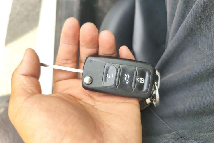 Used Volkswagen Bora 2016 1.6L Automatic Comfort Model Vehicle Key