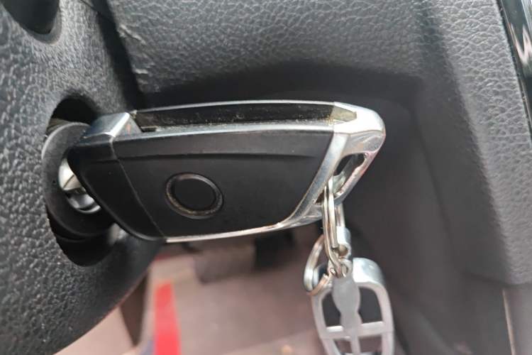 Used Volkswagen Bora 2016 1.6L Automatic Comfort Model Vehicle Key