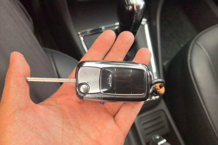 Used Volkswagen Bora 2016 1.6L Automatic Fashion Model Vehicle Key