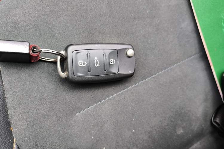 Used Volkswagen Bora 2016 1.6L Automatic Luxury Model Vehicle Key