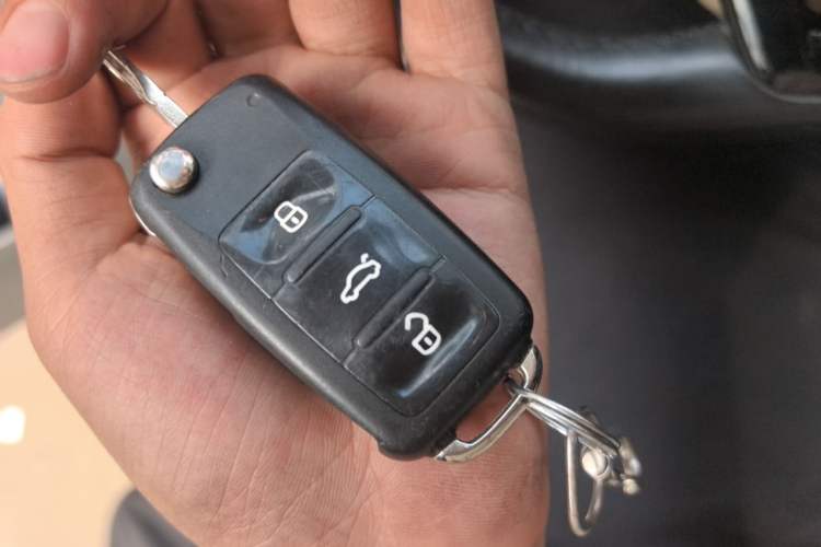 Used Volkswagen Bora 2016 1.6L Manual Comfort Model Vehicle Key