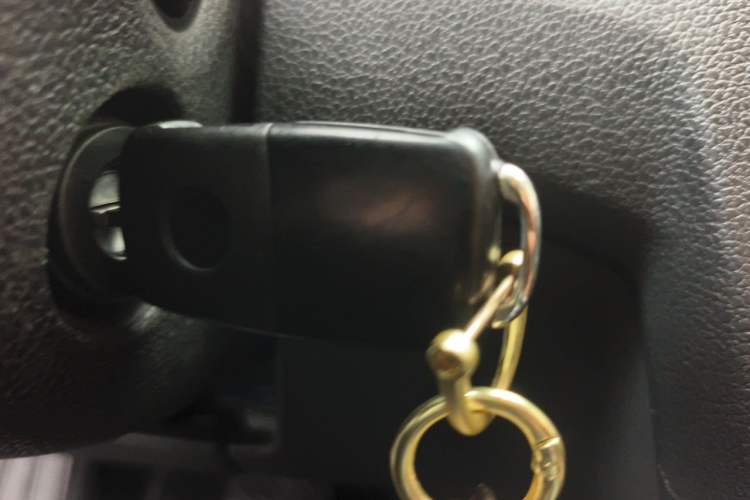 Used Volkswagen Bora 2016 1.6L Automatic Fashion Model Vehicle Key