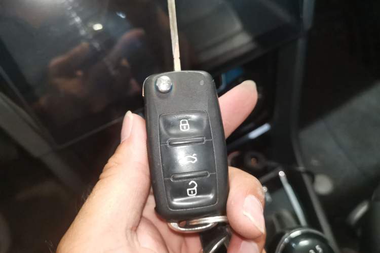Used Volkswagen Bora 2016 1.6L Manual Comfort Model Vehicle Key