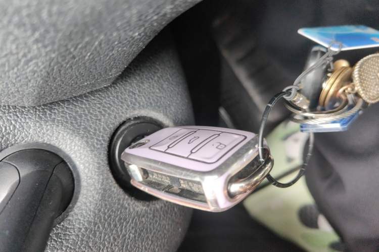 Used Volkswagen Bora 2016 1.6L Automatic Comfort Model Vehicle Key