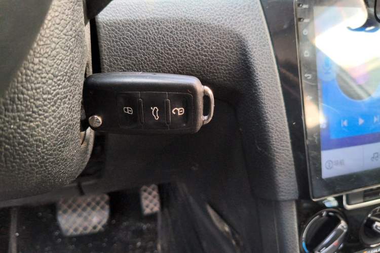 Used Volkswagen Bora 2016 1.6L Automatic Comfort Model Vehicle Key