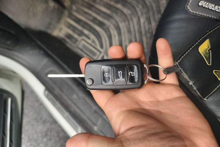 Used Volkswagen Bora 2016 230TSI DSG 25th Anniversary Edition Vehicle Key