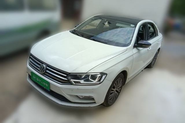 Używany Volkswagen Bora 2016 230TSI DSG 25th Anniversary Edition